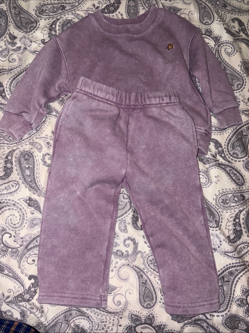 GAP Lavender Two-Piece Sweatshirt & Joggers Set with Bee Patch